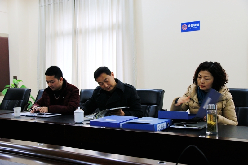 匯東股份接受高新區(qū)2013年廉政文化建設(shè)示范單位檢查驗(yàn)收